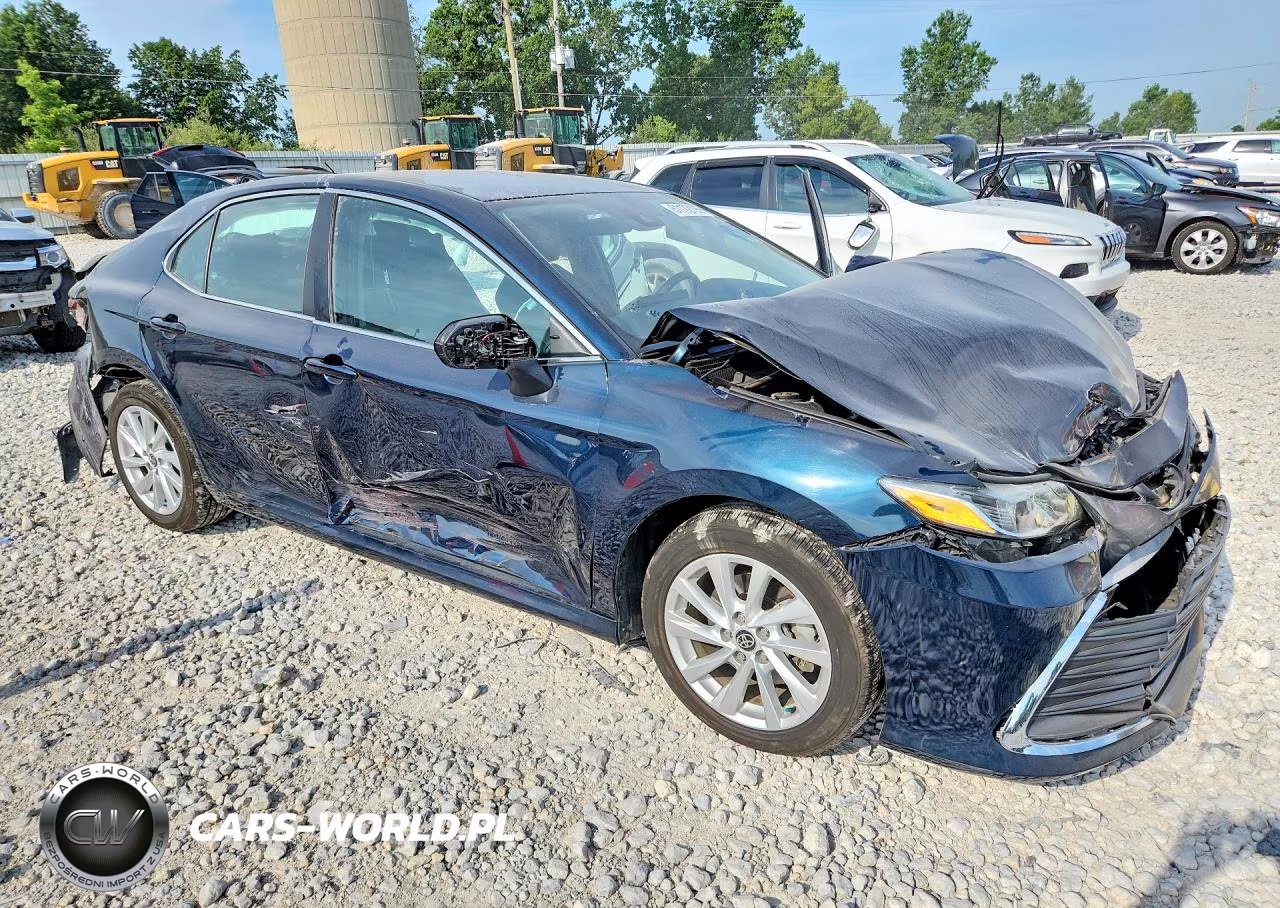2021 Toyota Camry Le VIN:4T1C11AK2MU596867 - 4