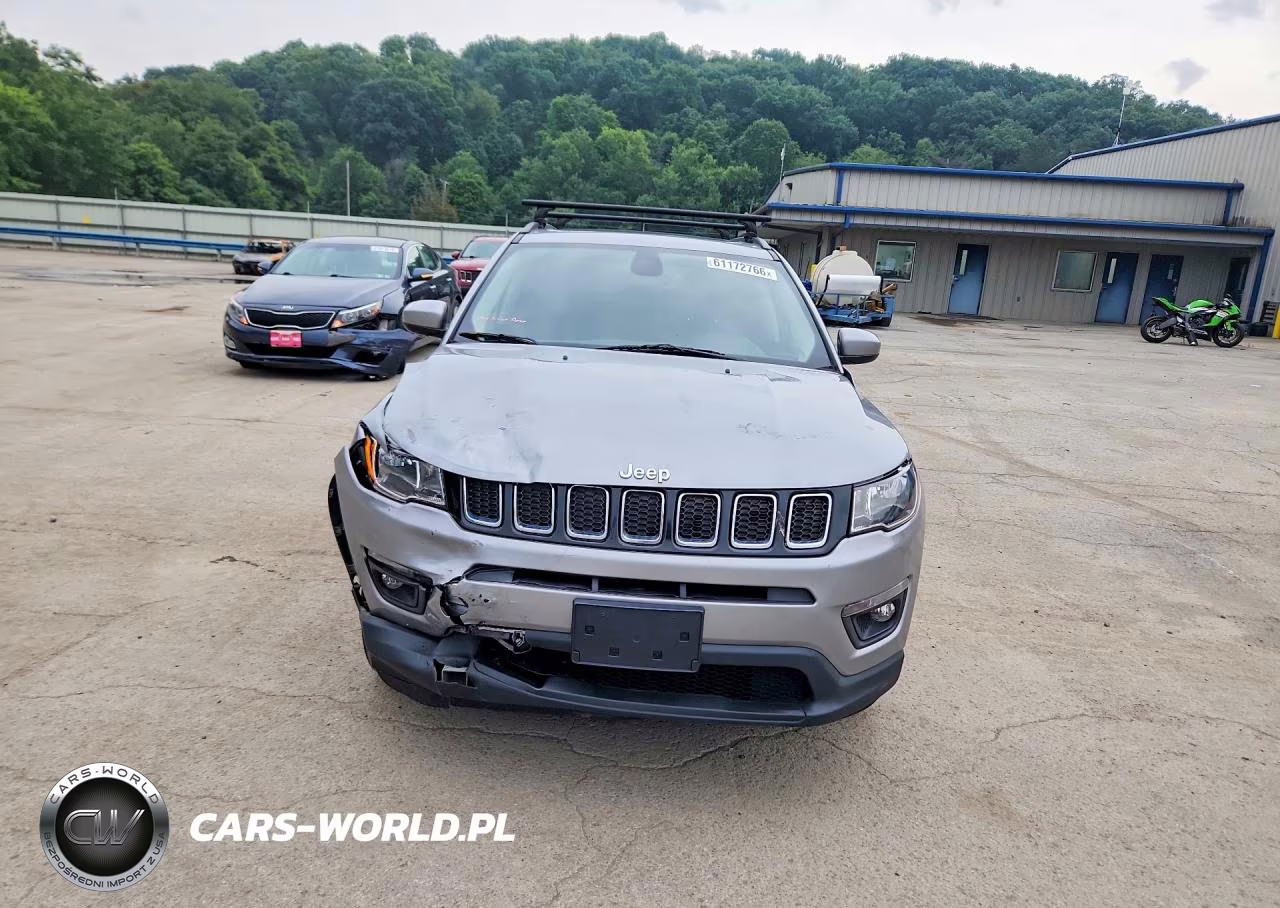 2017 Jeep Compass Latitude VIN:3C4NJDBB3HT651338 - 5