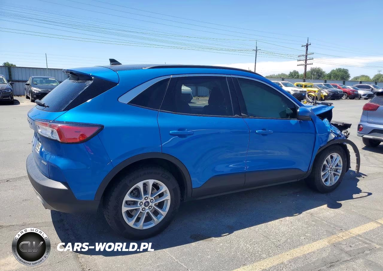 2020 Ford Escape Se VIN:1FMCU9G62LUC65396 - 3
