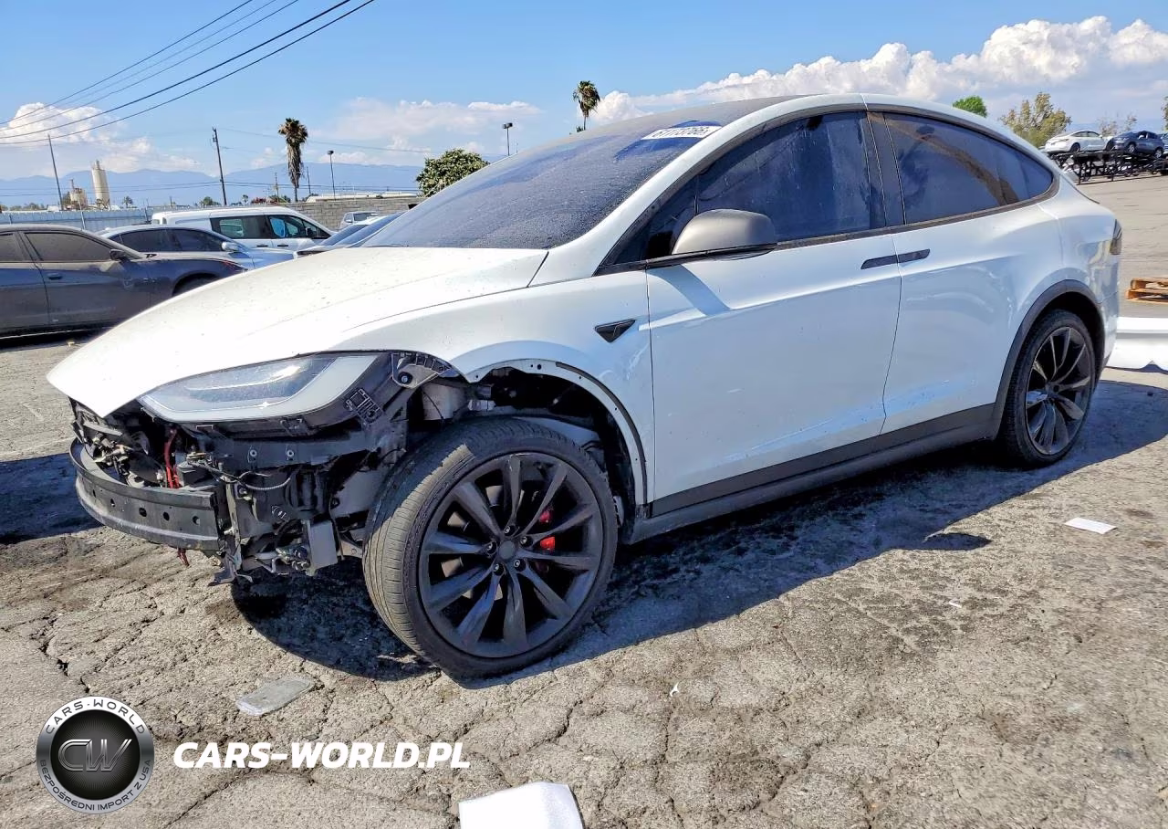 2020 Tesla Model X VIN:5YJXCBE45LF282980 - 1