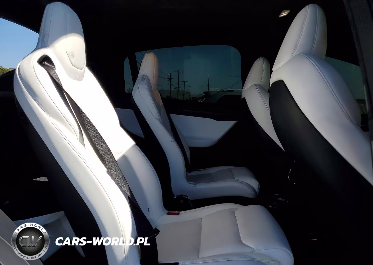 2020 Tesla Model X VIN:5YJXCBE45LF282980 - 11