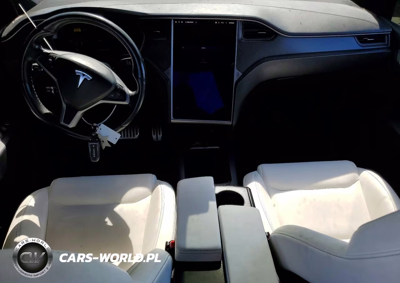 2020 Tesla Model X VIN:5YJXCBE45LF282980 - 8