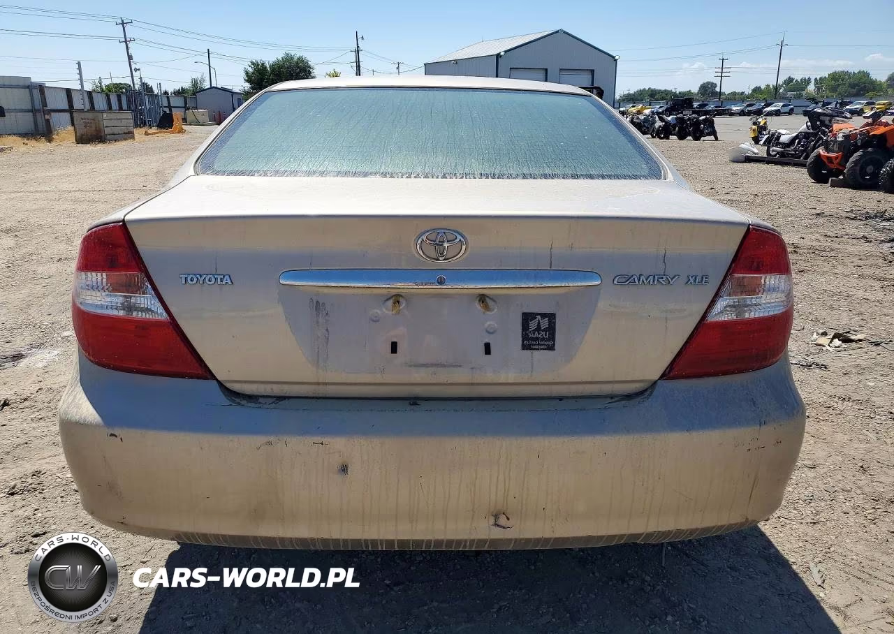 2002 Toyota Camry Xle VIN:JTDBE32K320127581 - 6