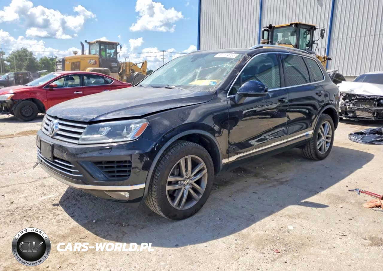 2016 Volkswagen Touareg Sport – zdjęcie 1 z 13