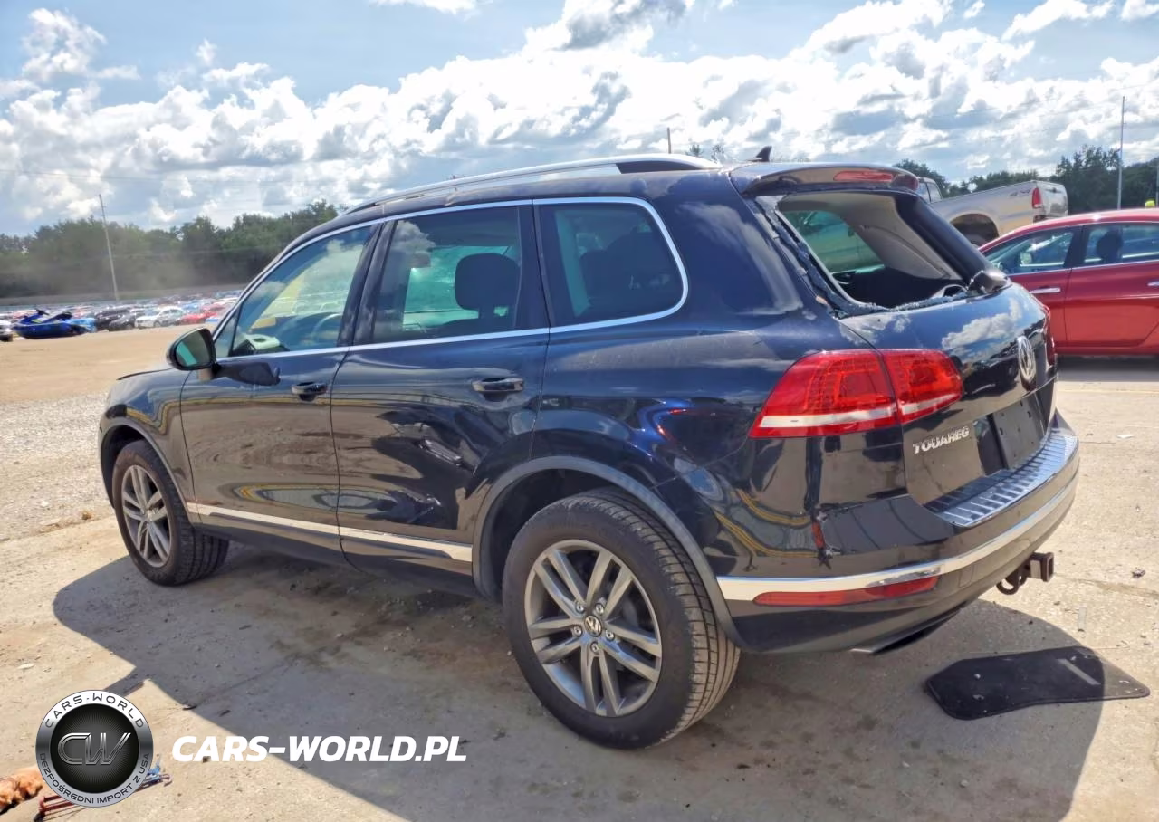 2016 Volkswagen Touareg Sport VIN:WVGEF9BPXGD001125 - 2