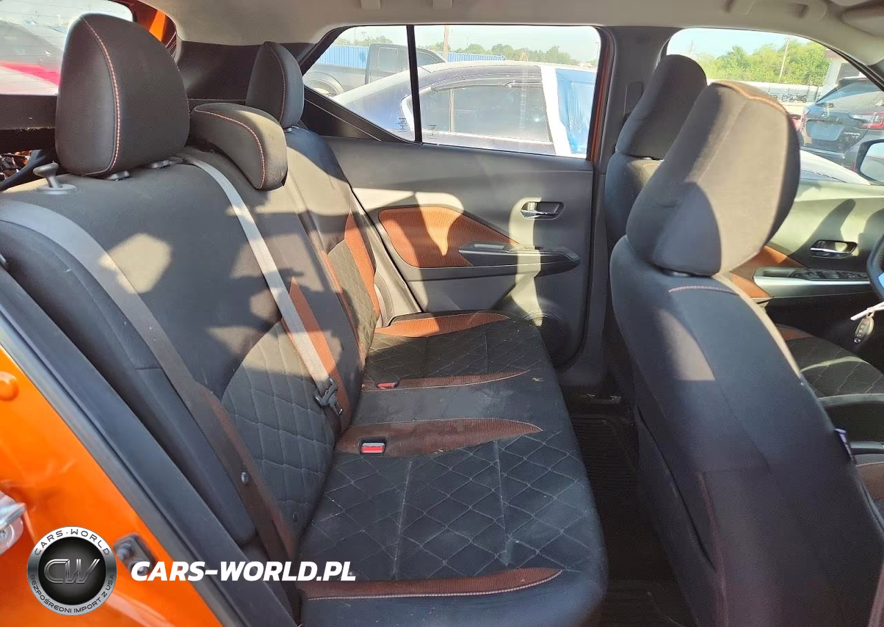 2018 Nissan Kicks Sr VIN:3N1CP5CU6JL511997 - 11