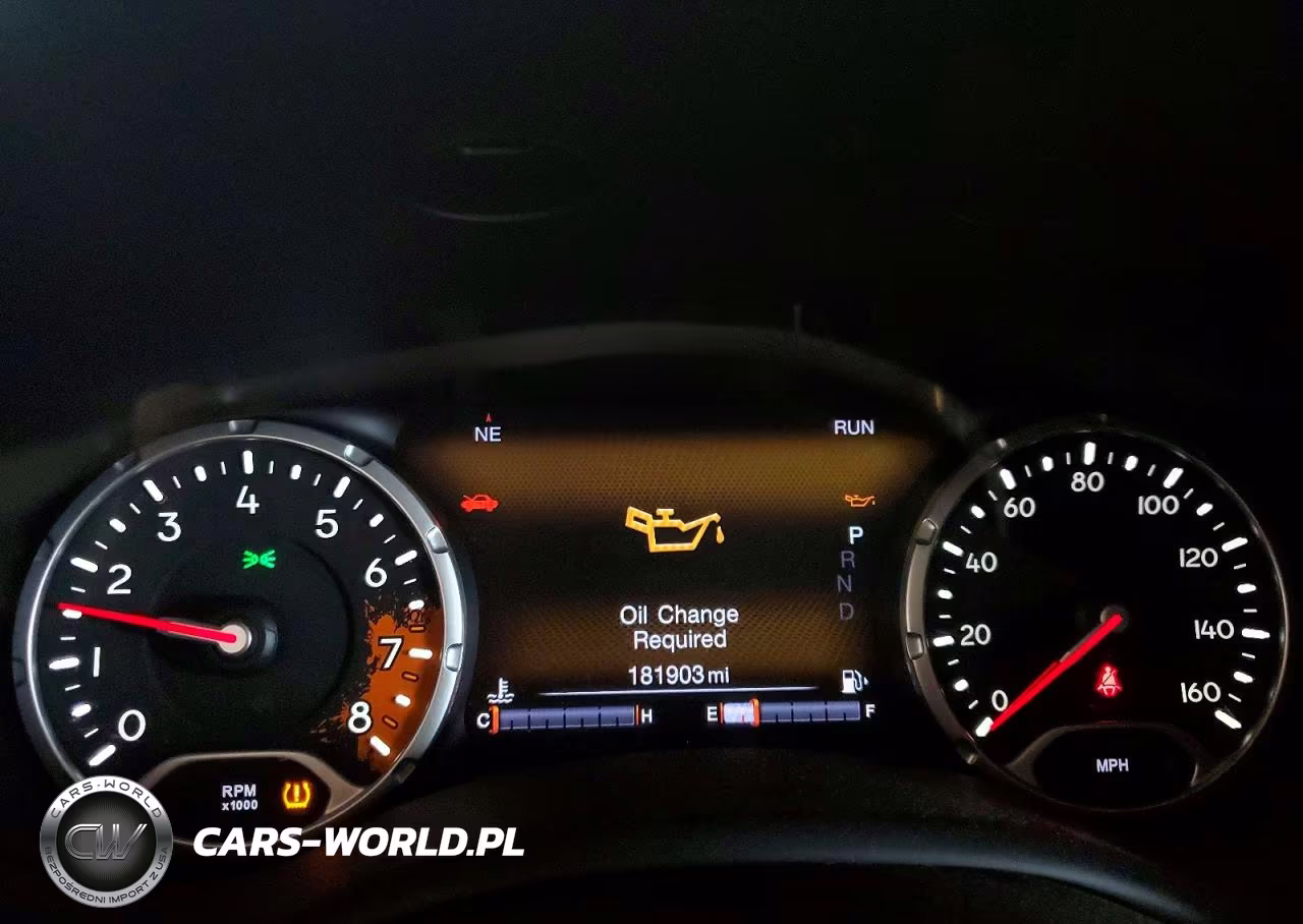 2017 Jeep Renegade Limited VIN:ZACCJBDBXHPF63757 - 9