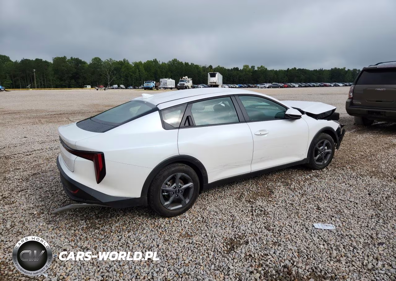 2026 Kia K4 Lxs VIN:3KPFT4DE8TE345304 - 3
