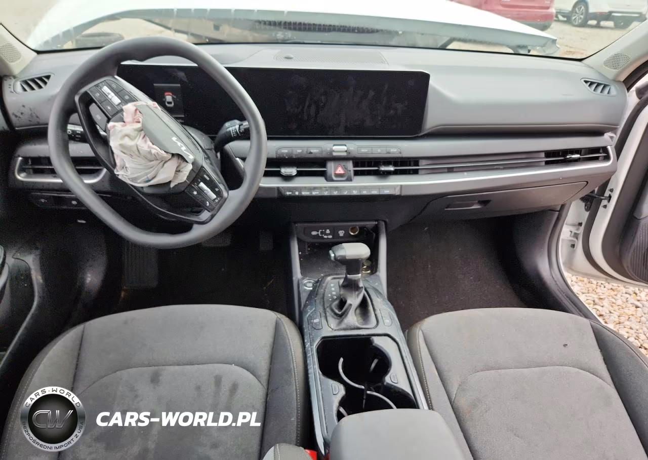 2026 Kia K4 Lxs VIN:3KPFT4DE8TE345304 - 8