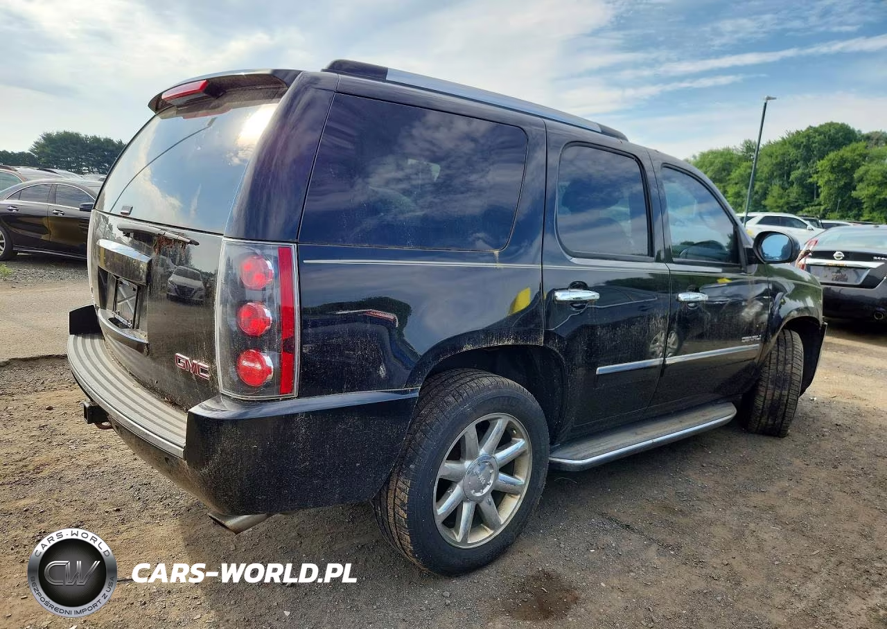 2012 GMC Yukon Denali VIN:1GKS2EEF7CR297236 - 3