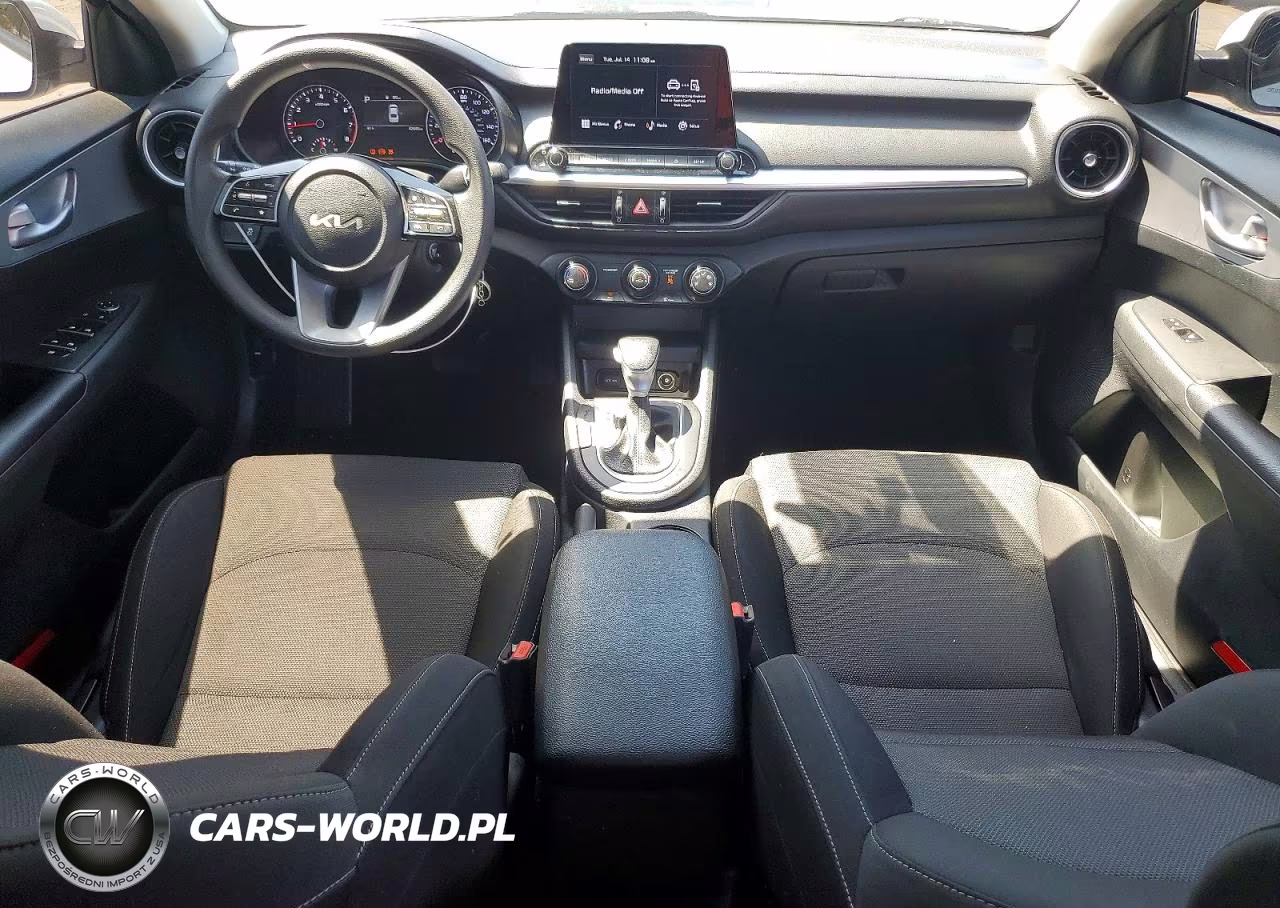 2022 Kia Forte Lxs VIN:3KPF24AD5NE501946 - 8