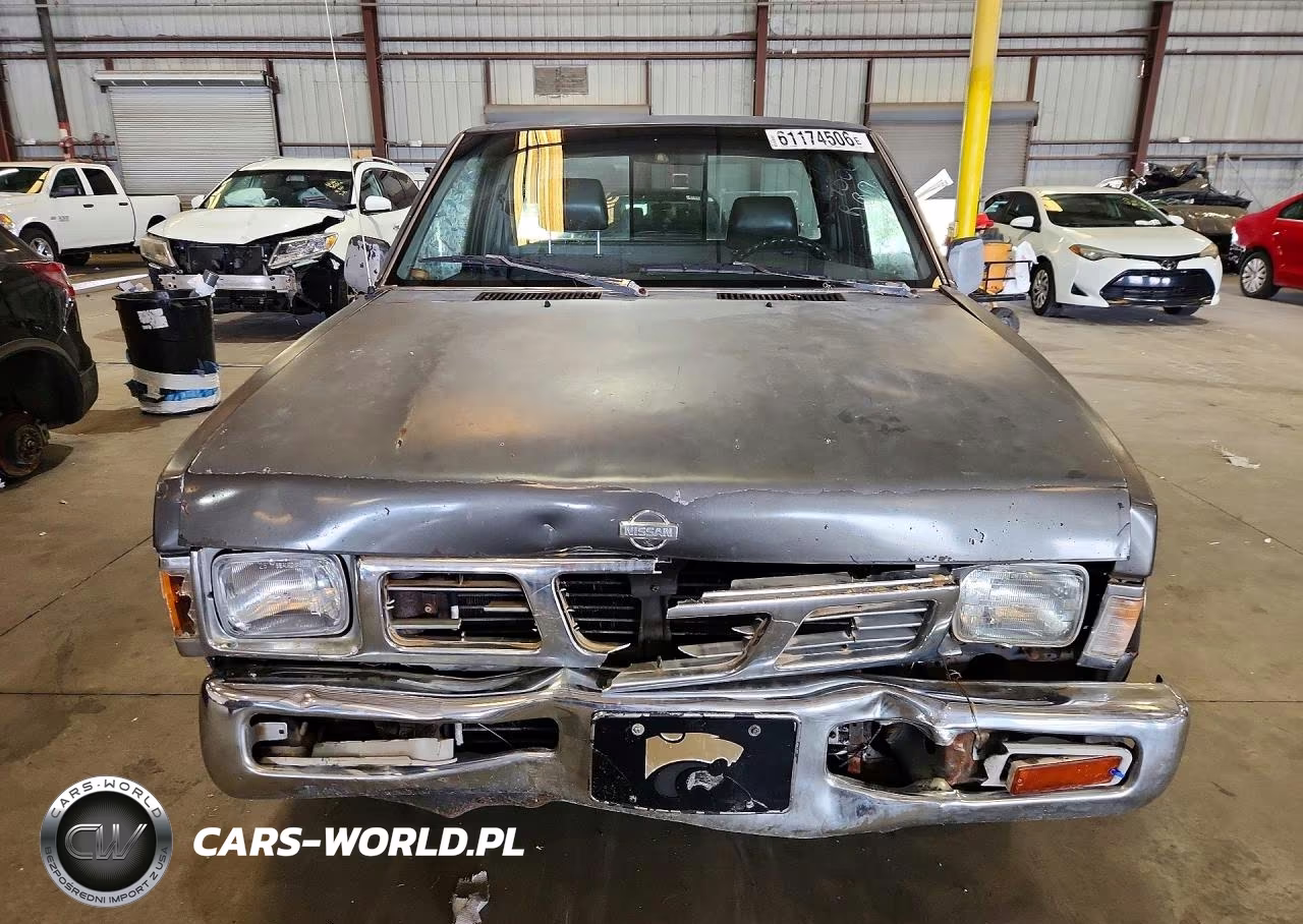 1996 Nissan Truck Xe VIN:1N6SD16S9TC318050 - 5