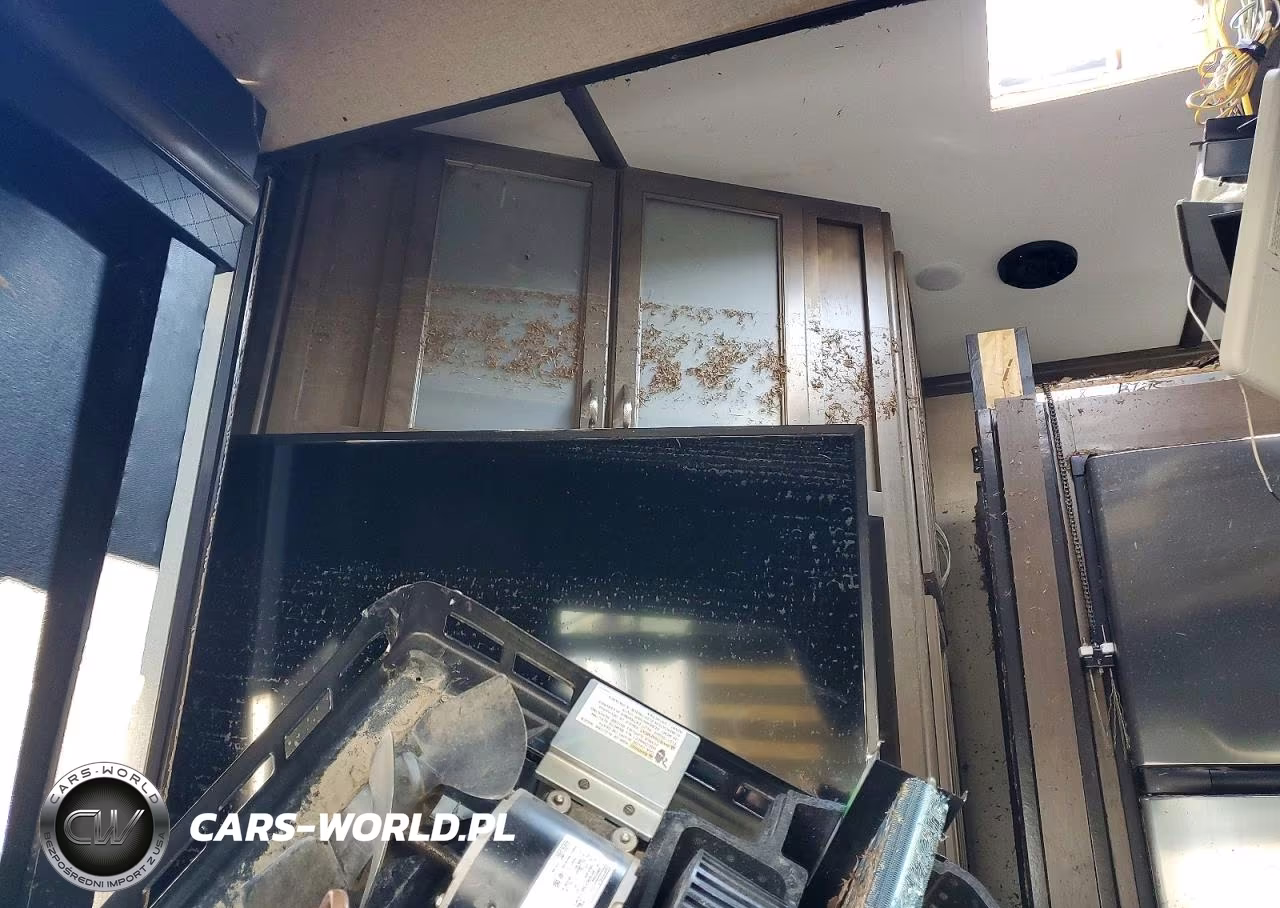 2020 Keystone Voltage Camper VIN:4YDF36120LZ990018 - 9