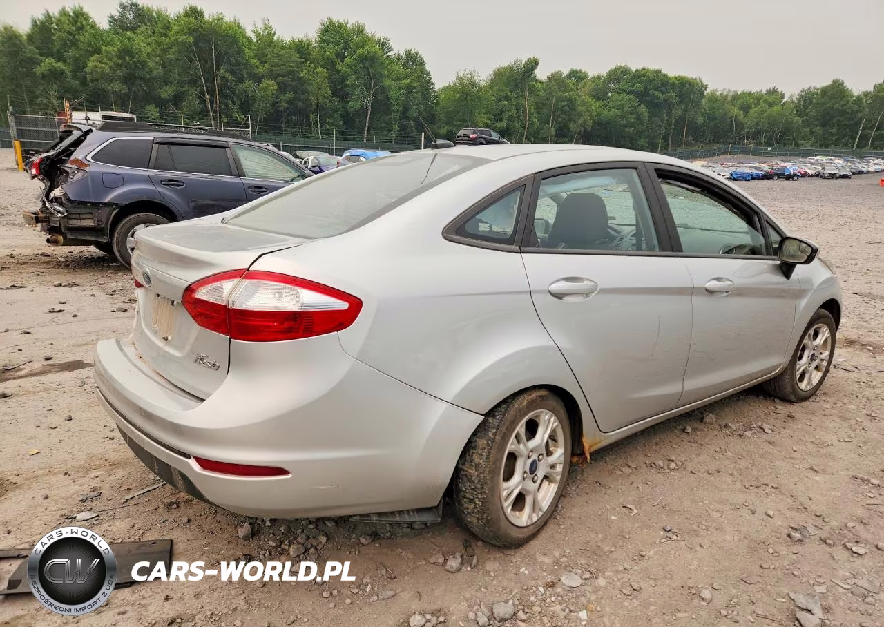 2015 Ford Fiesta Se VIN:3FADP4BJ4FM122639 - 3