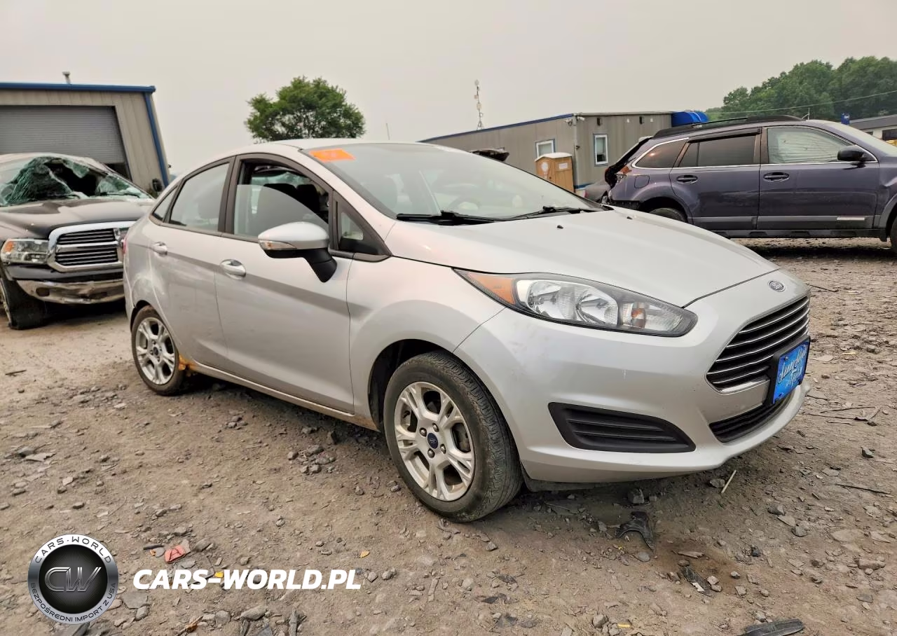 2015 Ford Fiesta Se VIN:3FADP4BJ4FM122639 - 4
