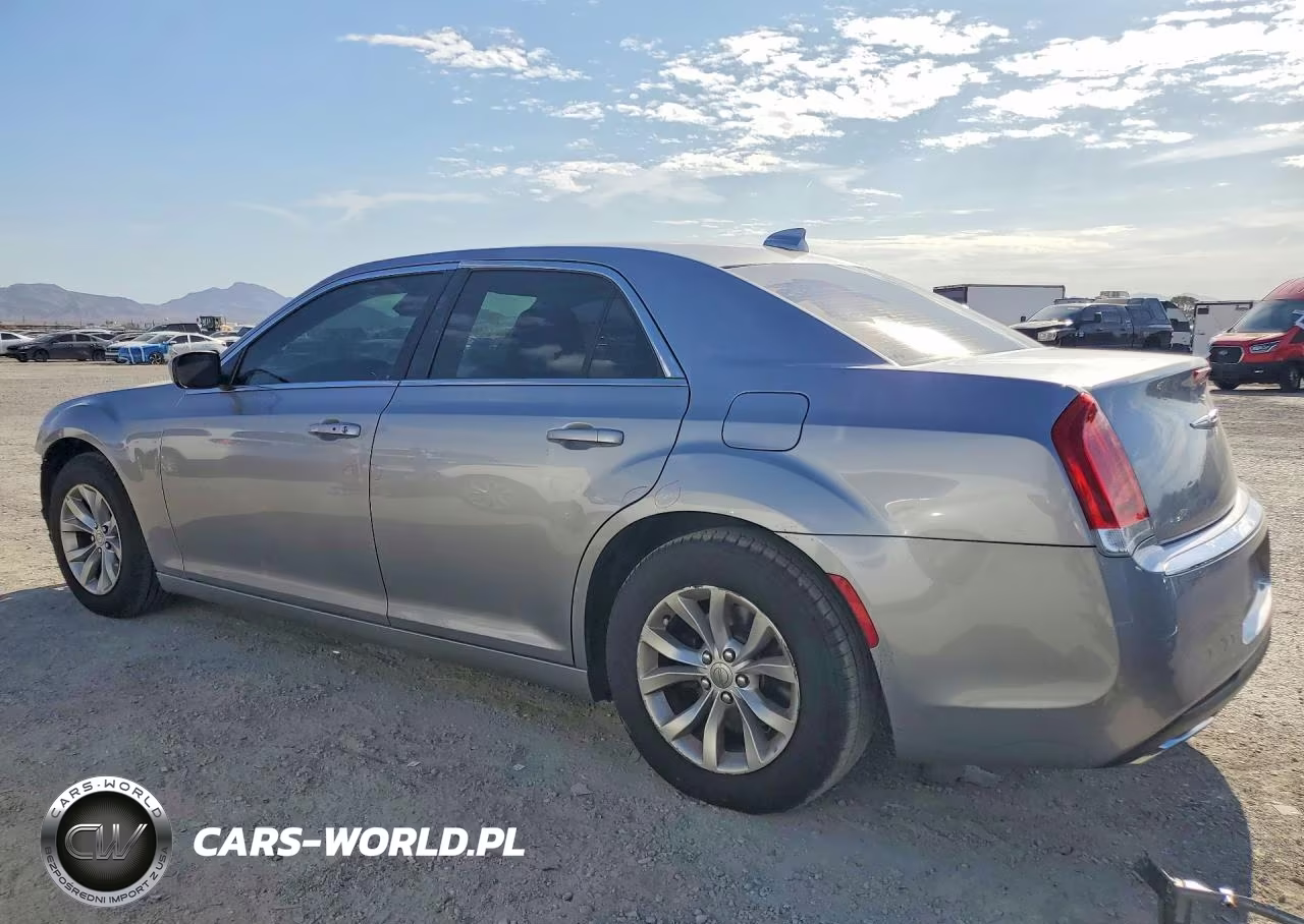 2015 Chrysler 300 Limited VIN:2C3CCAAG3FH792160 - 2