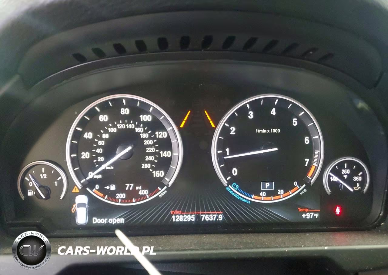 2015 BMW X5 xDrive35I VIN:5UXKR0C59F0K71734 - 9