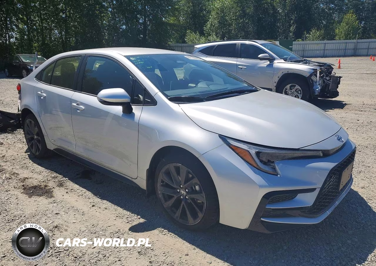 2026 Toyota Corolla Hybrid Se VIN:JTDBDMHE0T3030770 - 4