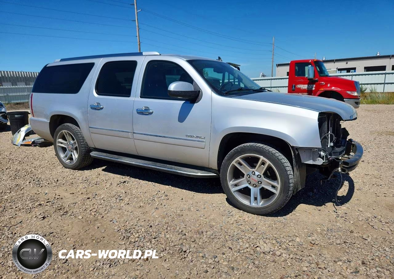 2014 GMC Yukon Xl Denali VIN:1GKS2MEF5ER134324 - 4