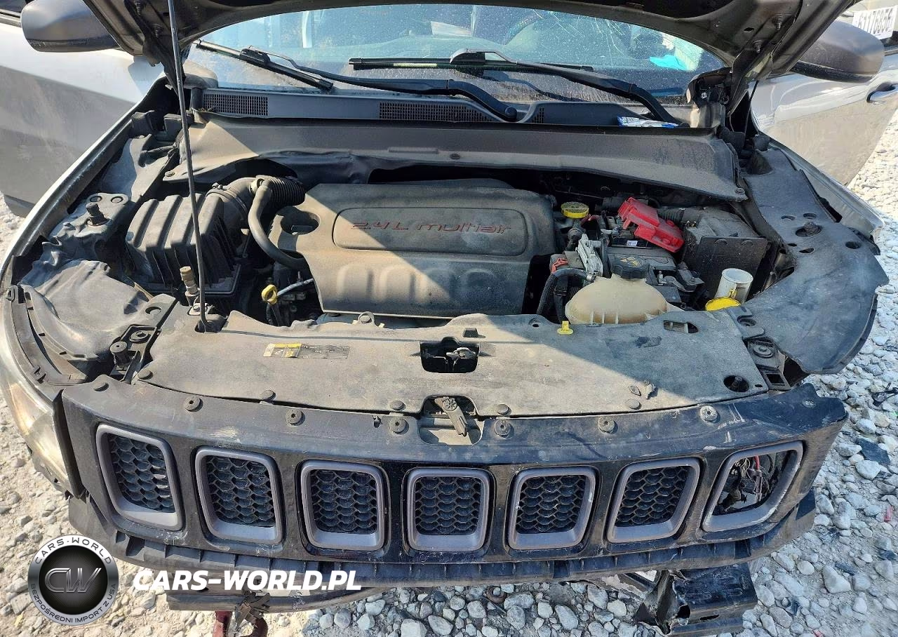2019 Jeep Compass Trailhawk VIN:3C4NJDDB9KT790300 - 12