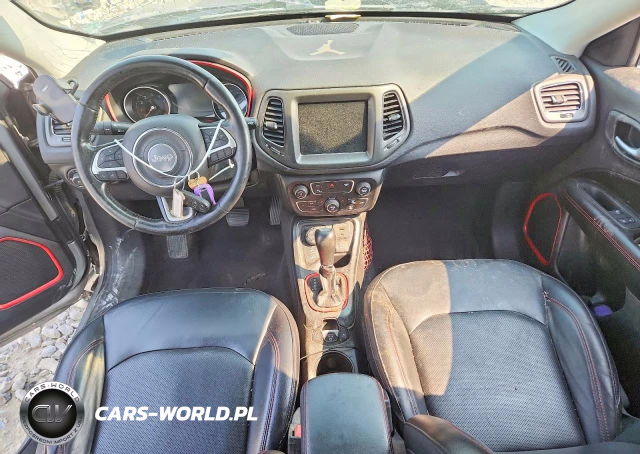 2019 Jeep Compass Trailhawk VIN:3C4NJDDB9KT790300 - 8