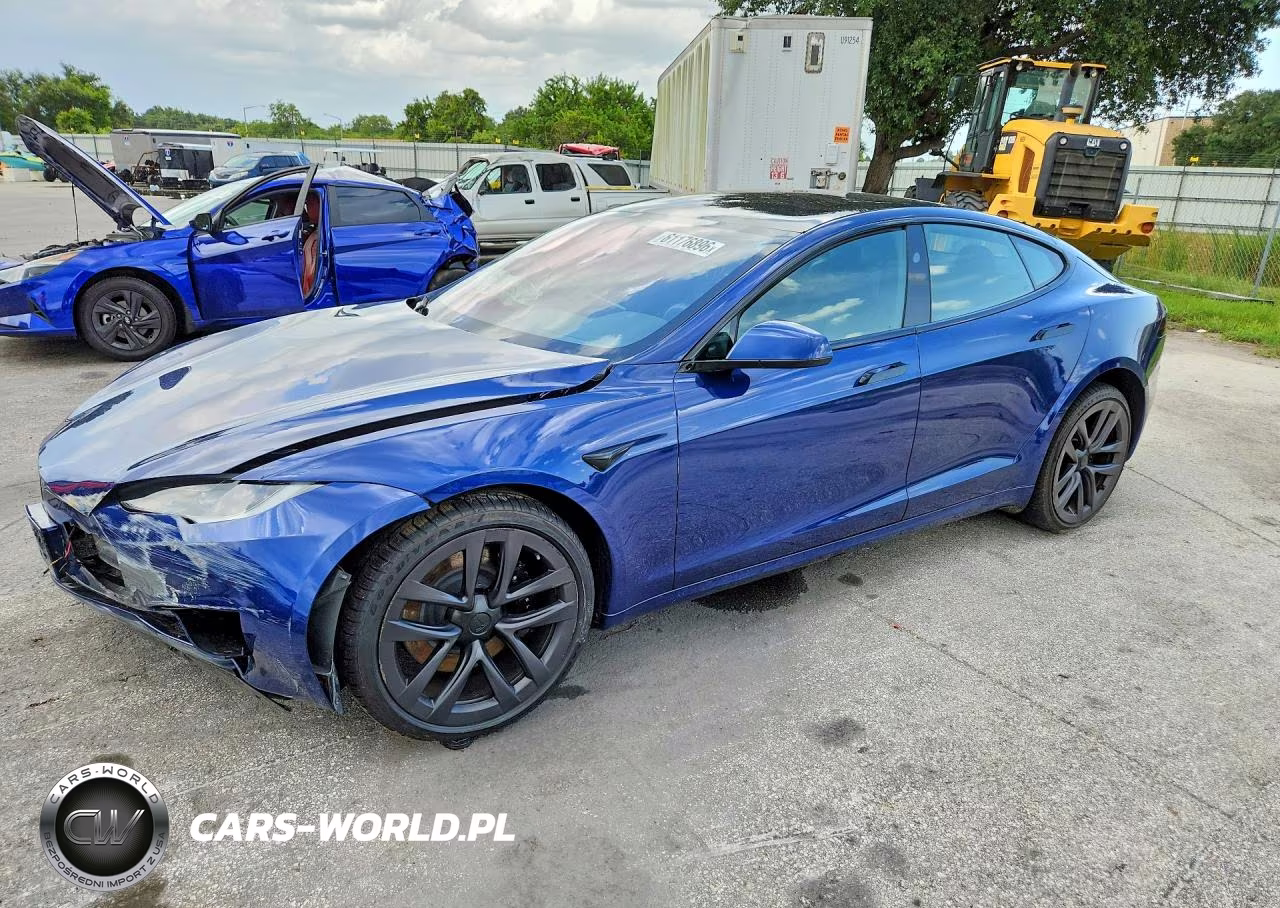 2024 Tesla Model S – zdjęcie 1 z 12