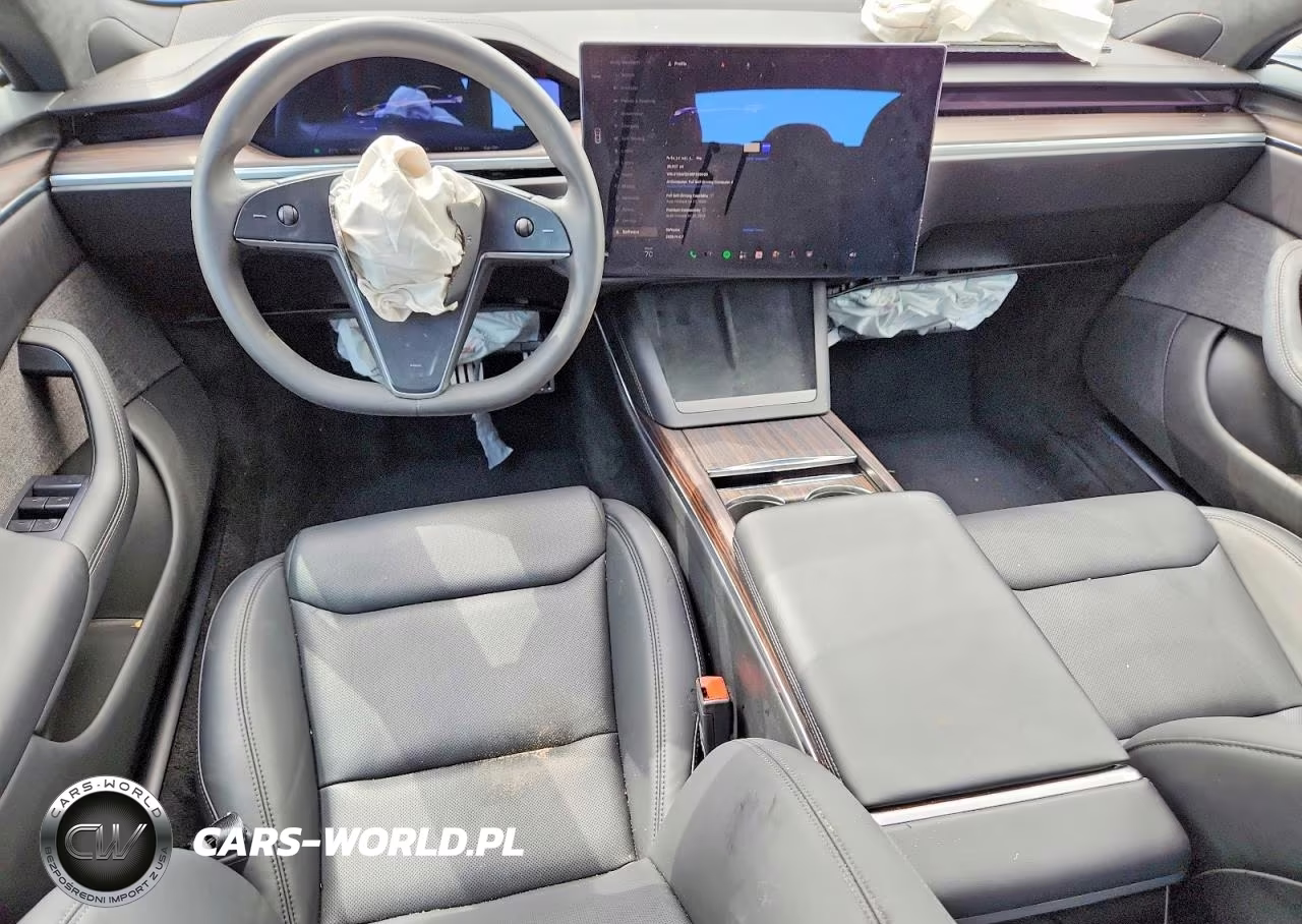 2024 Tesla Model S VIN:5YJSA1E50RF538583 - 8