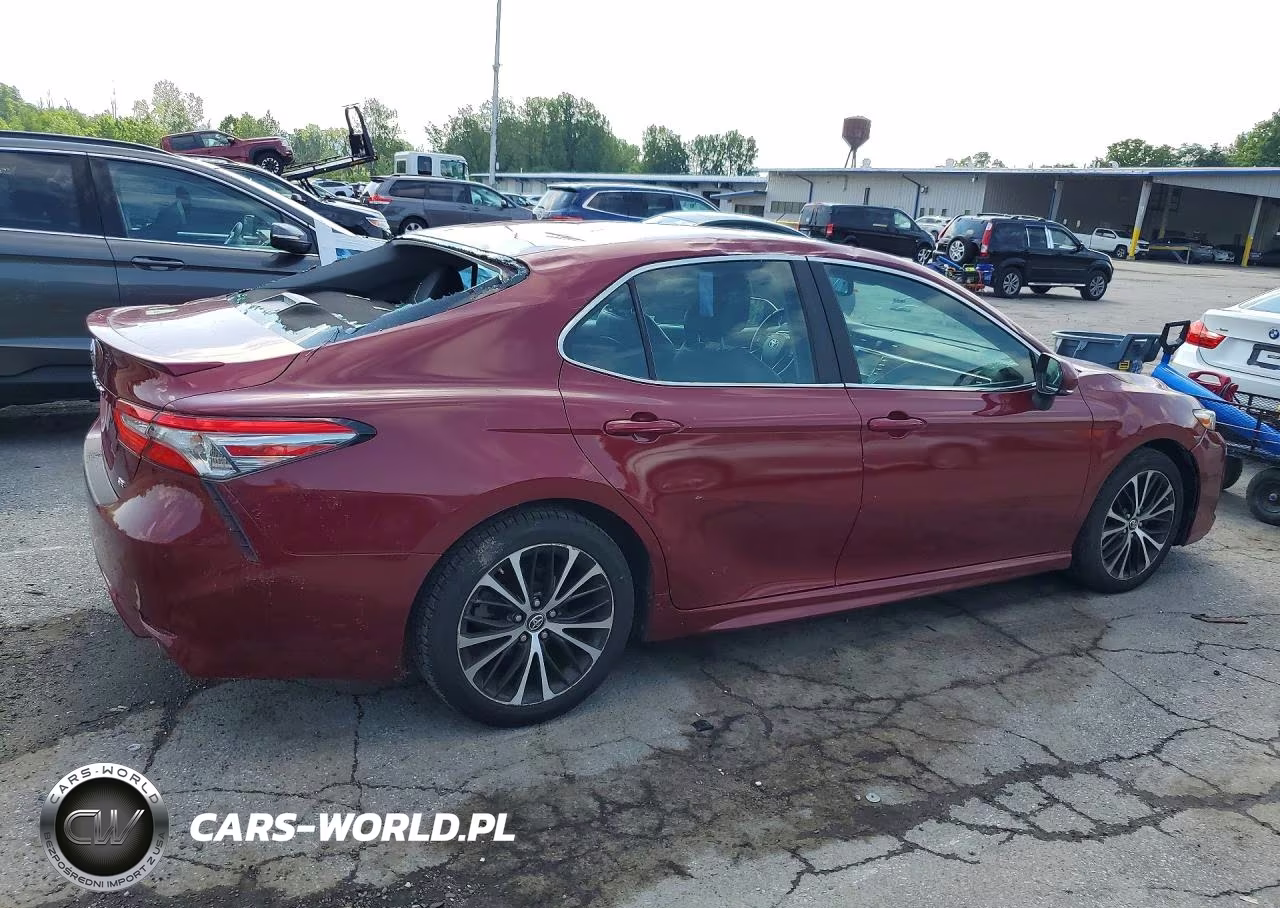 2018 Toyota Camry Se VIN:4T1B11HK2JU541526 - 3