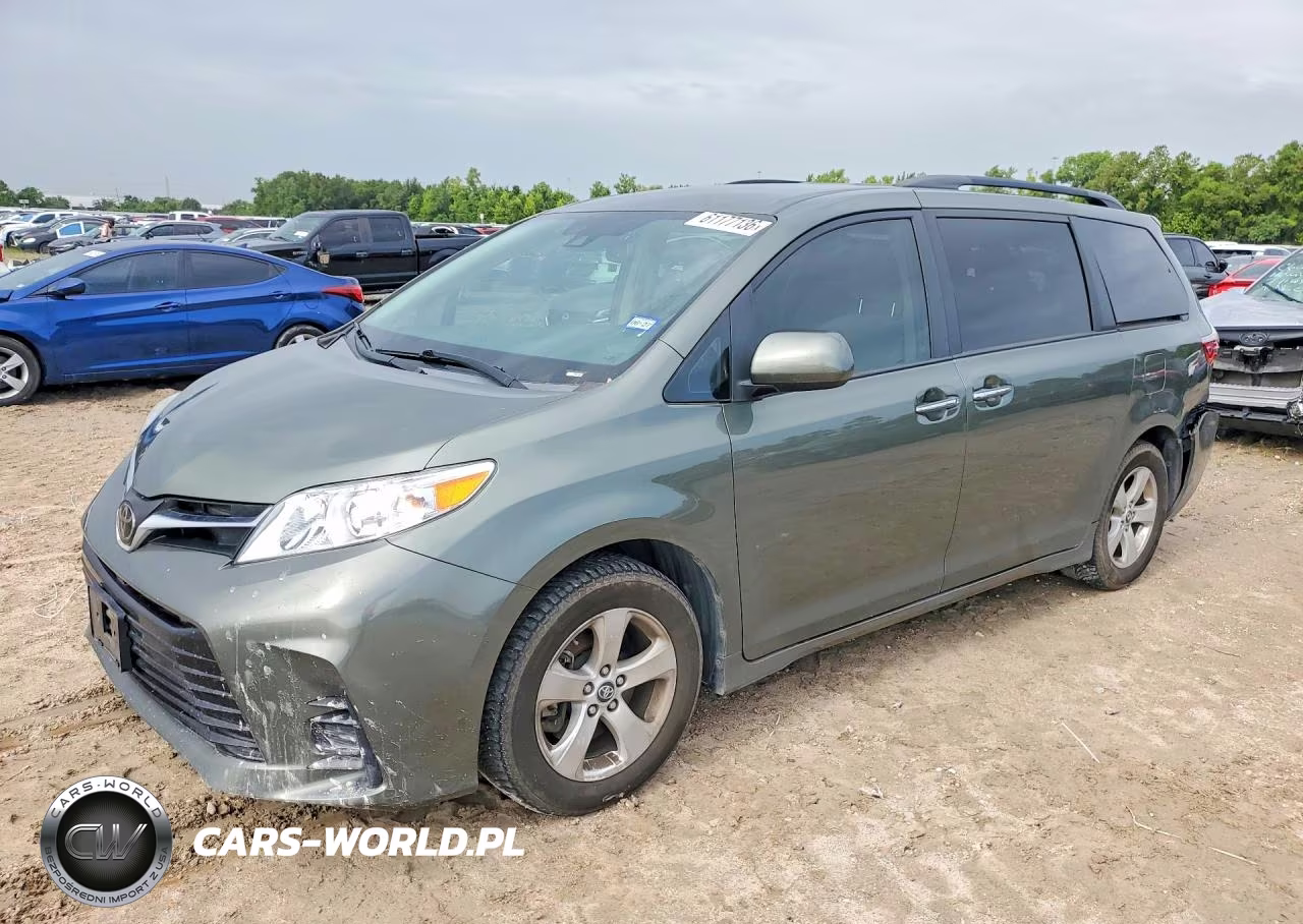 2019 Toyota Sienna Le