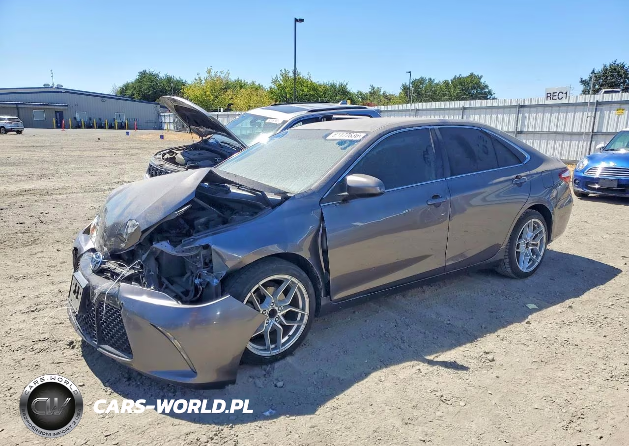 2016 Toyota Camry Se – zdjęcie 1 z 12