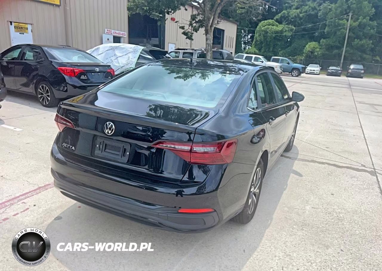 2024 Volkswagen Jetta S VIN:3VW5M7BU9RM103556 - 4
