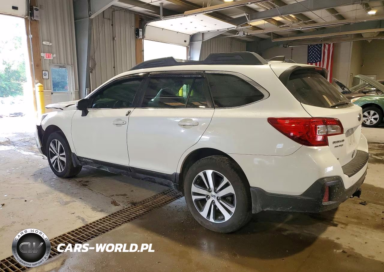 2019 Subaru Outback 3.6R Limited VIN:4S4BSENC2K3256429 - 2