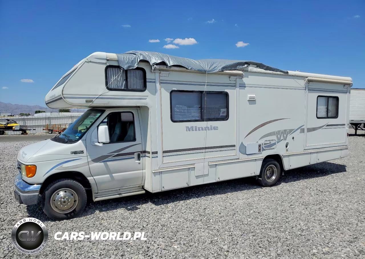 2003 Winnebago Minnie Rv