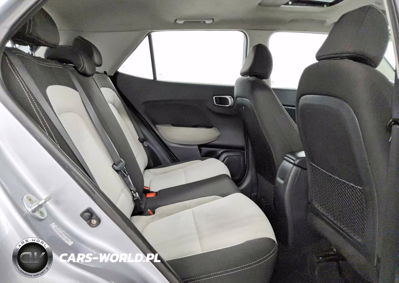 2023 Hyundai Venue Sel VIN:KMHRC8A38PU217056 - 10