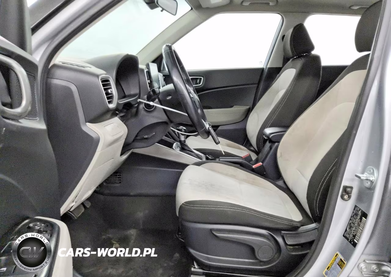 2023 Hyundai Venue Sel VIN:KMHRC8A38PU217056 - 7