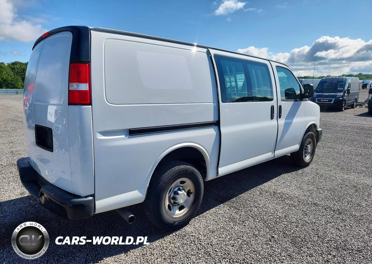 2022 Chevrolet Express G2500 VIN:1GCWGAFP2N1167882 - 3