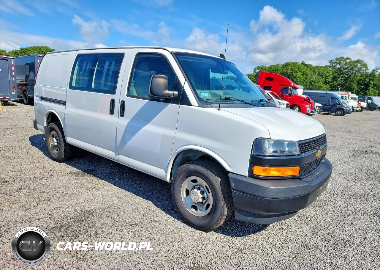2022 Chevrolet Express G2500 VIN:1GCWGAFP2N1167882 - 4