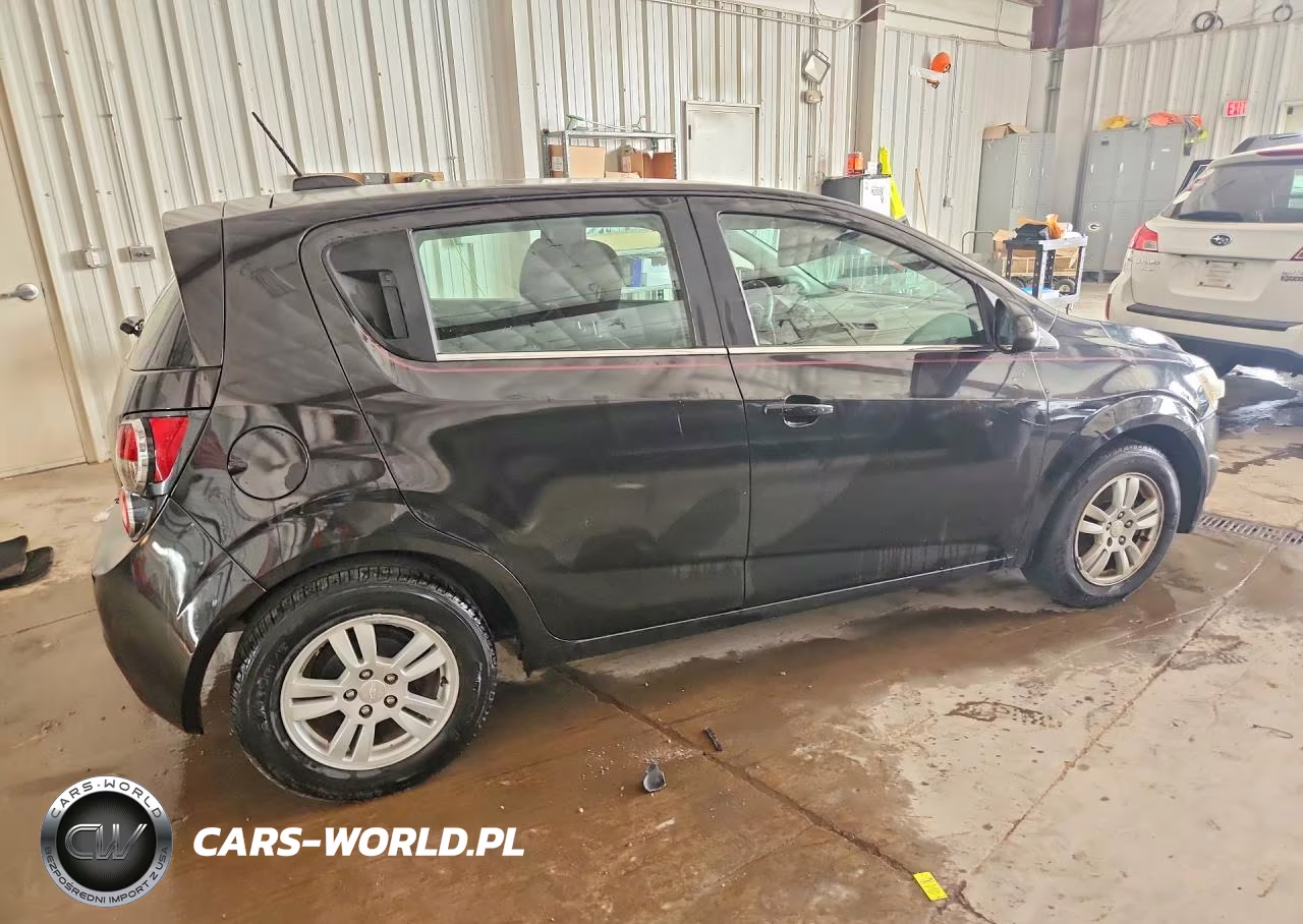 2015 Chevrolet Sonic Lt VIN:1G1JC6SGXF4100643 - 3