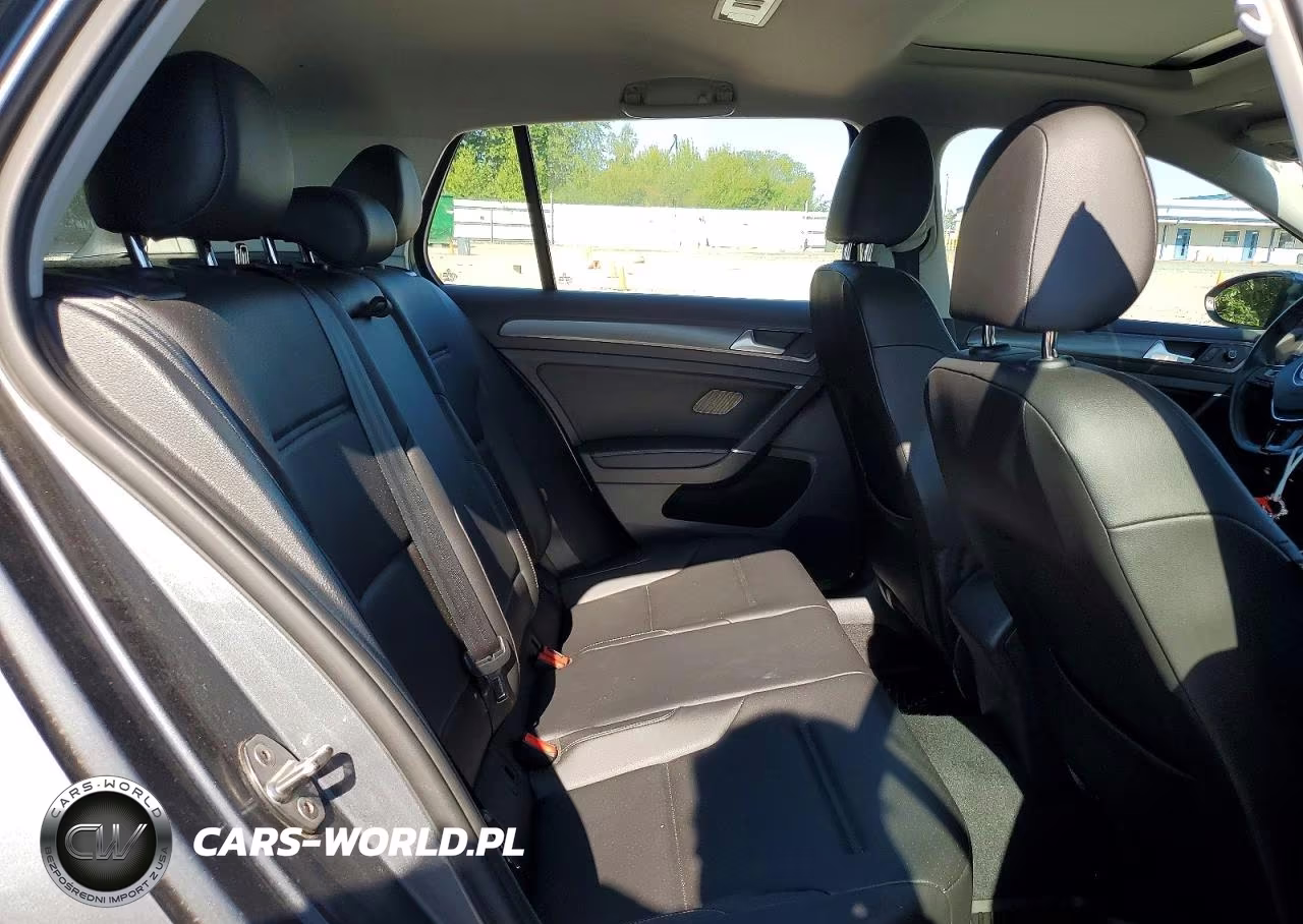 2019 Volkswagen Golf S VIN:3VWG57AU3KM032299 - 10