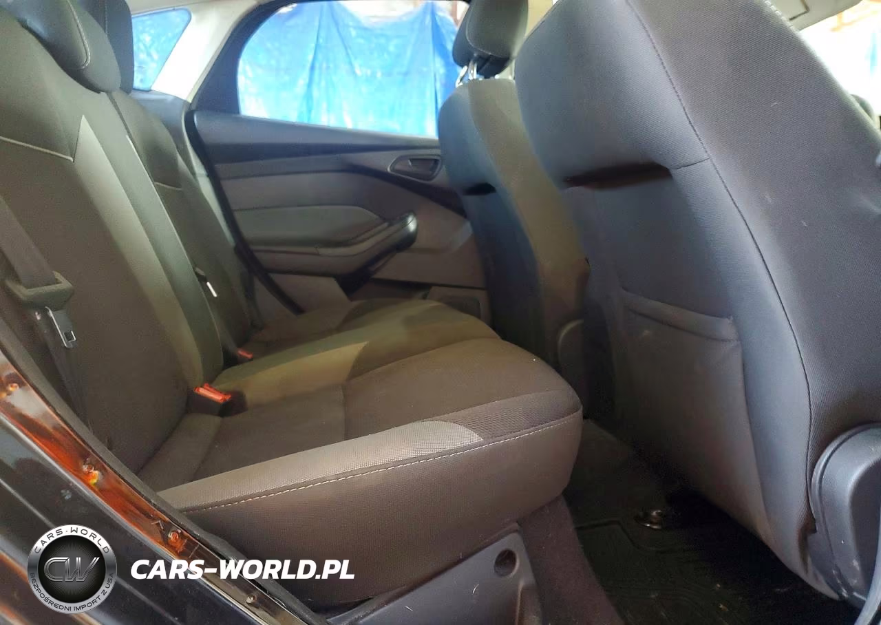 2012 Ford Focus Se VIN:1FAHP3K26CL370795 - 10