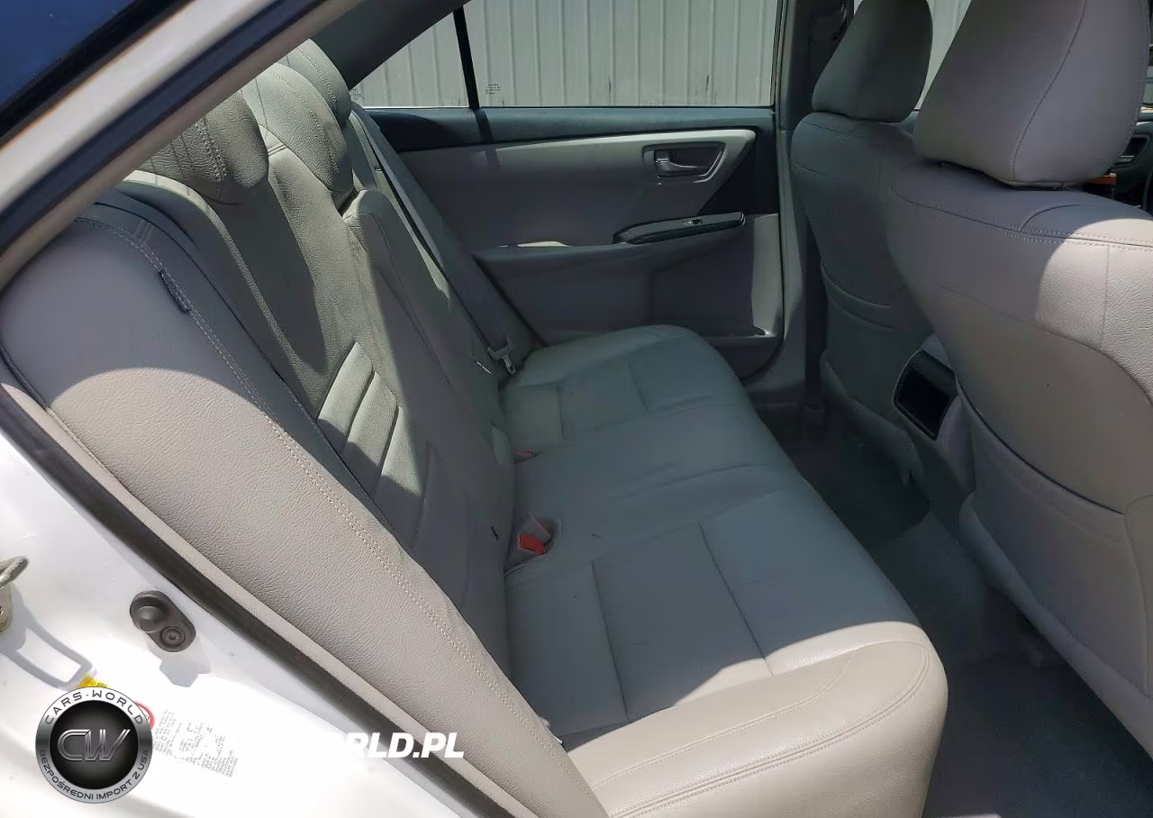 2017 Toyota Camry Le VIN:4T1BF1FK3HU408370 - 10