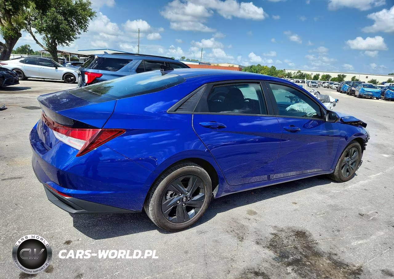 2023 Hyundai Elantra Sel VIN:KMHLM4AG5PU453310 - 3