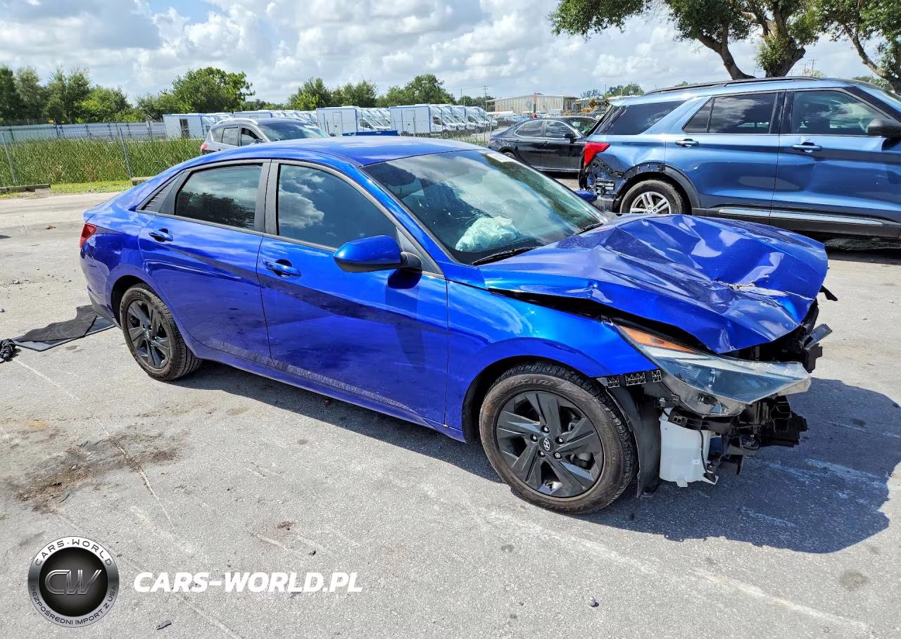2023 Hyundai Elantra Sel VIN:KMHLM4AG5PU453310 - 4