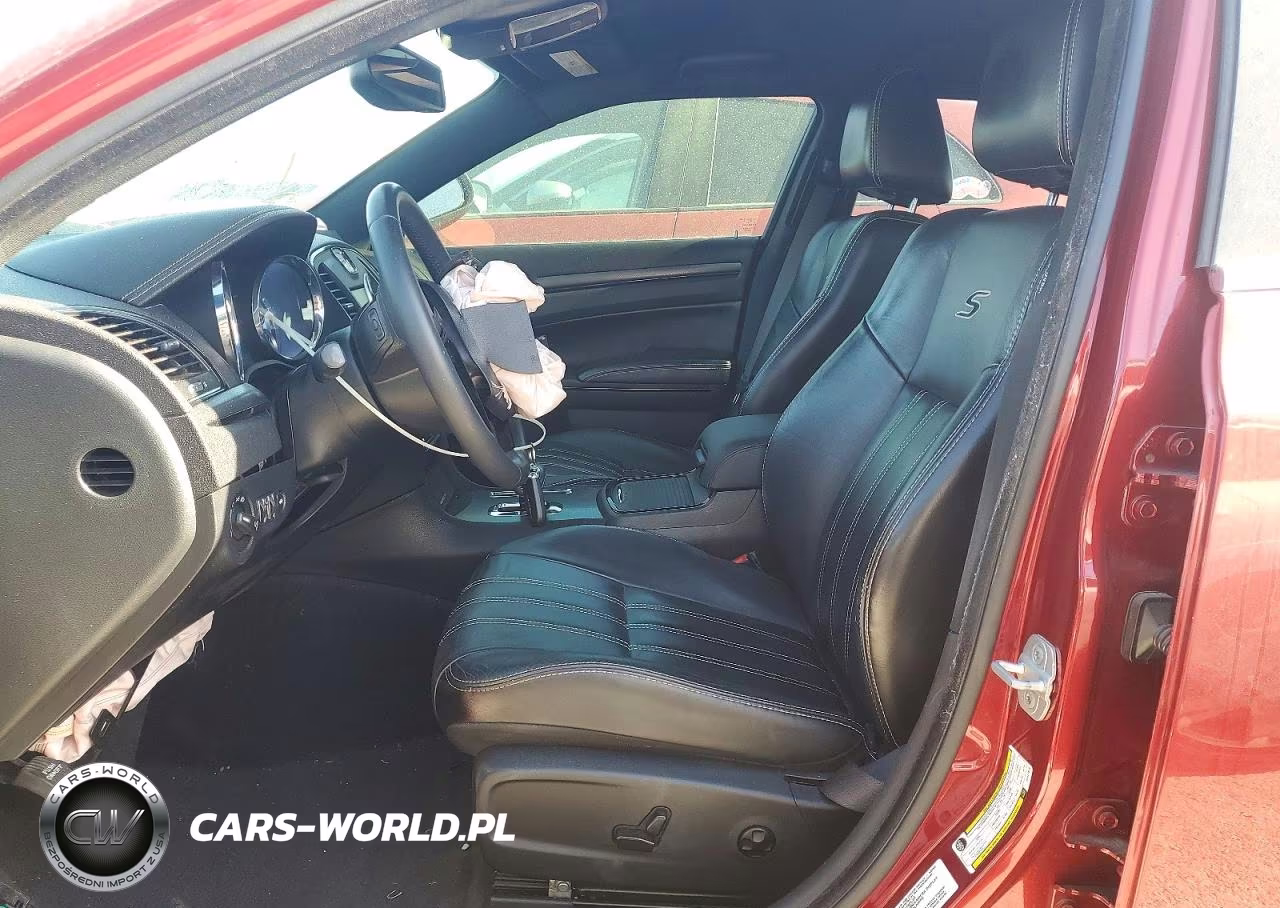 2014 Chrysler 300 S VIN:2C3CCABG2EH121625 - 7