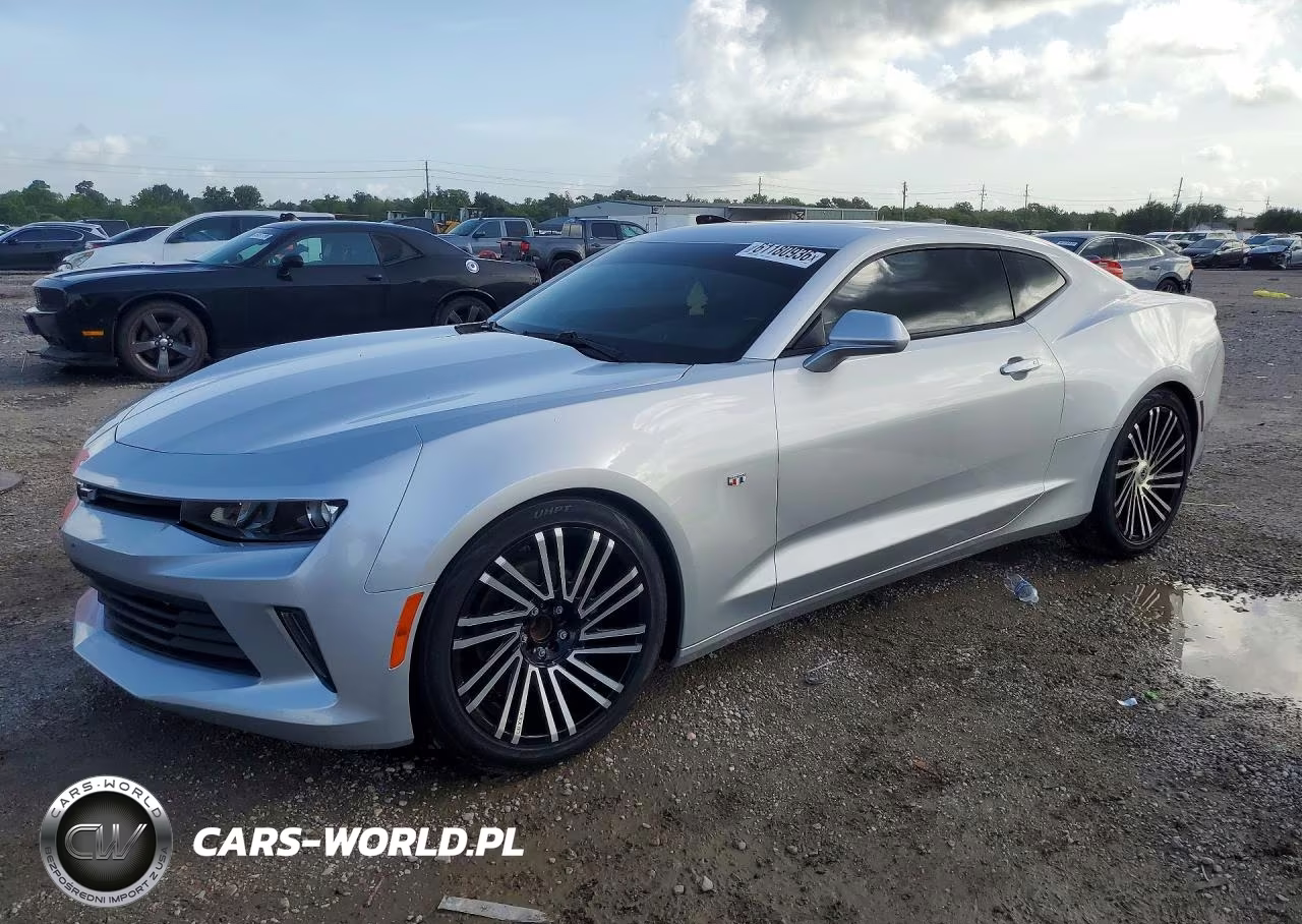 2018 Chevrolet Camaro Lt VIN:1G1FB1RX2J0186614 - 1