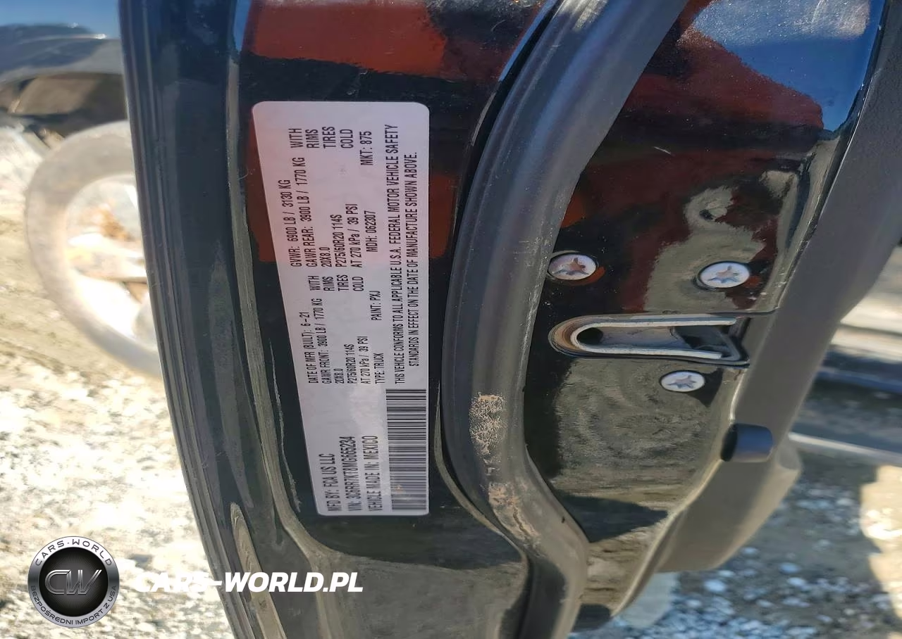 2021 Ram 1500 Classic Tradesman VIN:3C6RR7KT8MG665234 - 13
