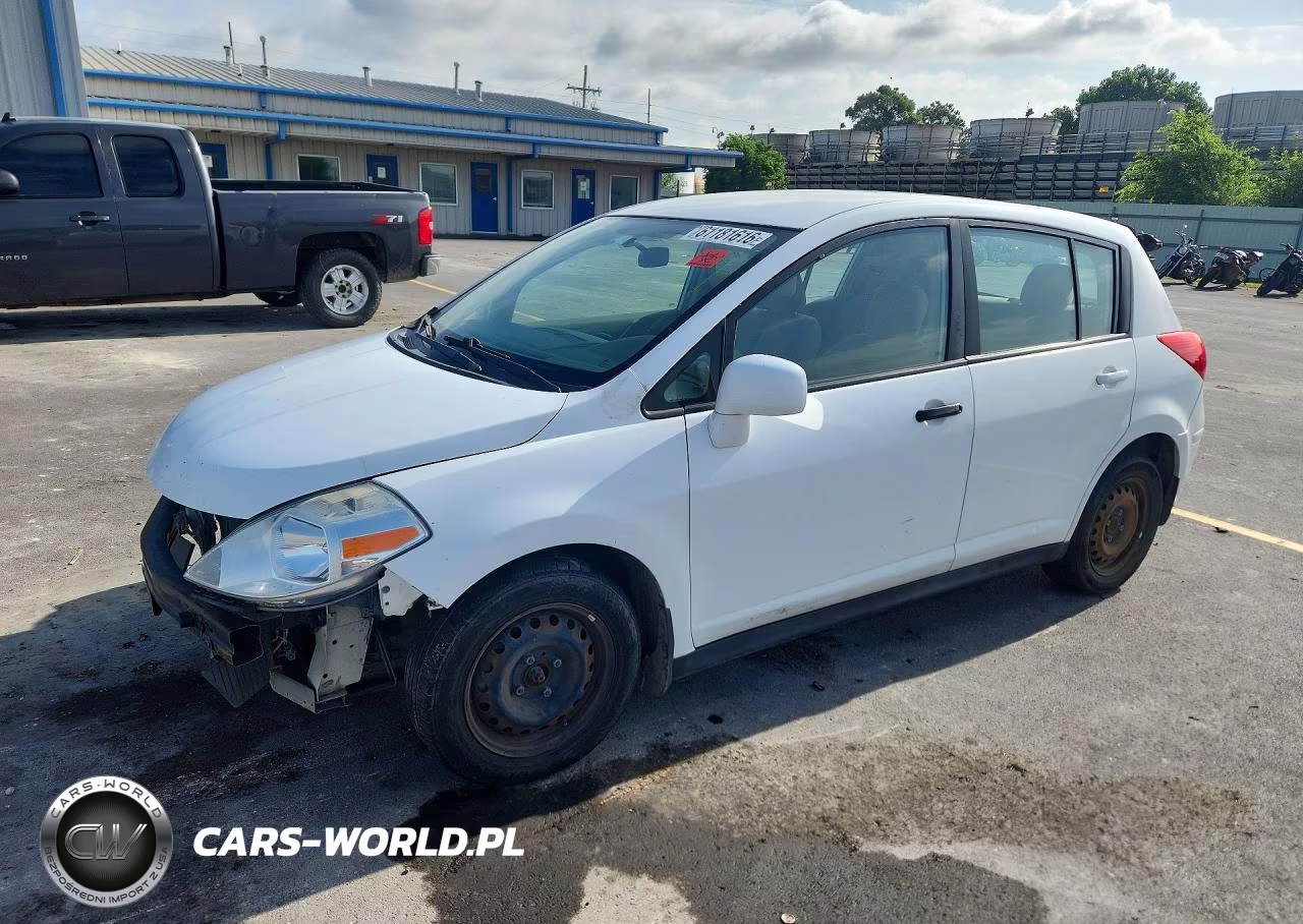 2011 Nissan Versa 1.8 S