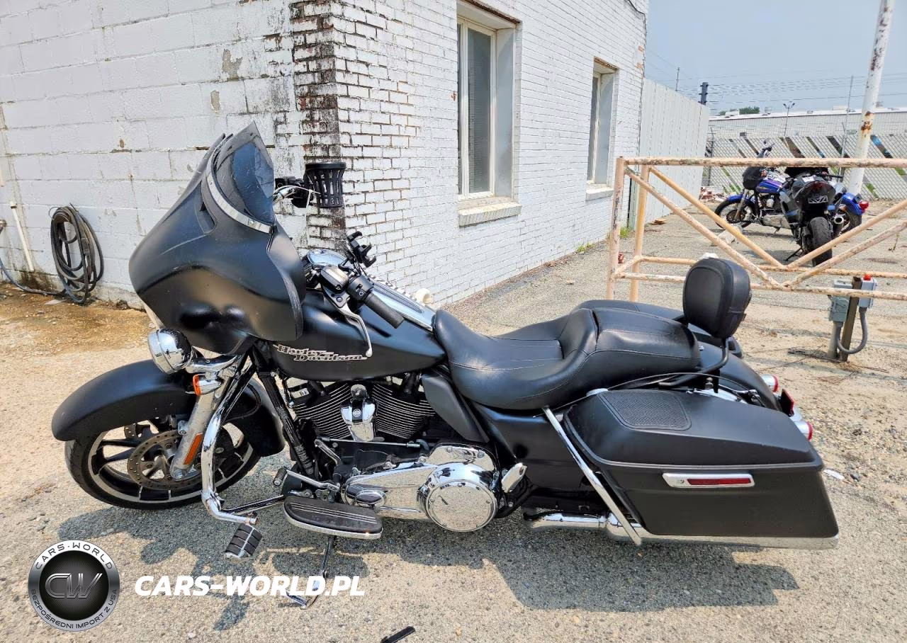 2020 Harley-Davidson Flhx VIN:1HD1KBC14LB608755 - 3