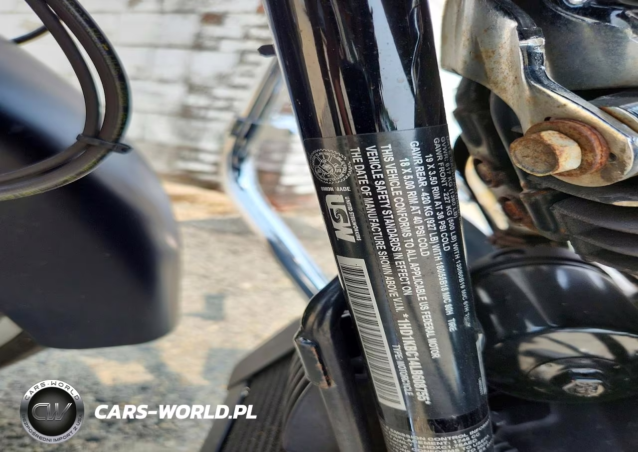 2020 Harley-Davidson Flhx VIN:1HD1KBC14LB608755 - 9