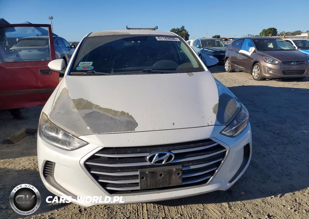 2018 Hyundai Elantra Sel VIN:5NPD84LF9JH241335 - 5